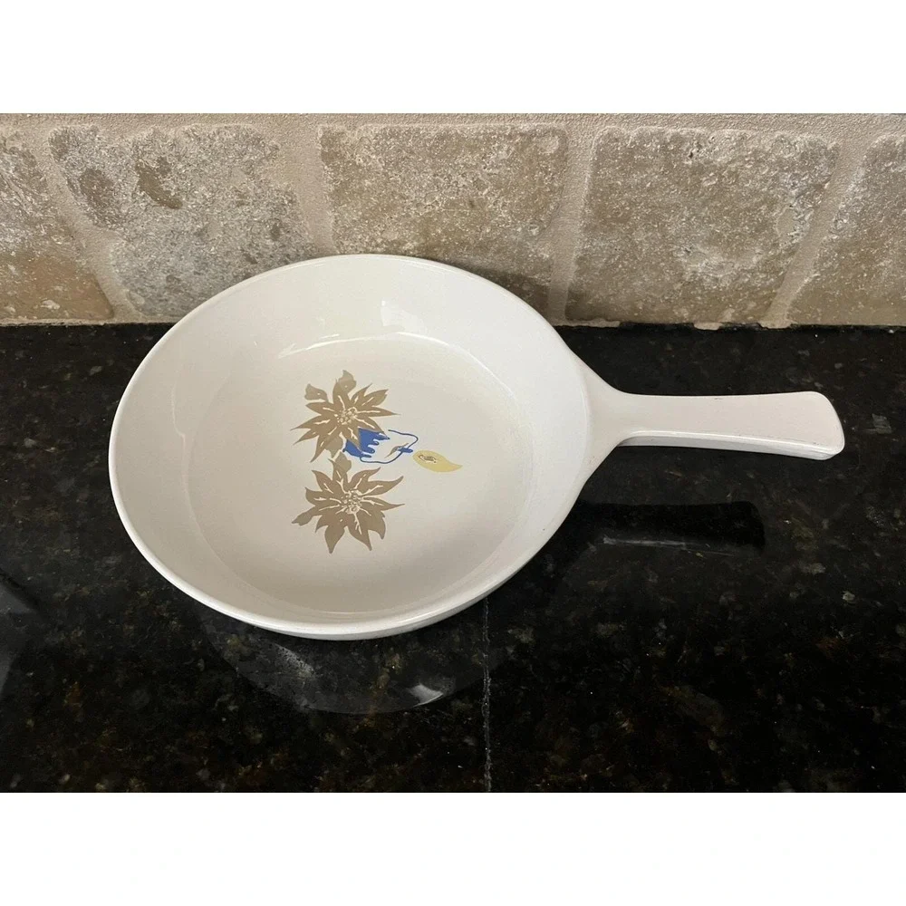 Vintage 1964 Merry Christmas Seasons Greetings Corning Ware Saucepan Skillet Lid